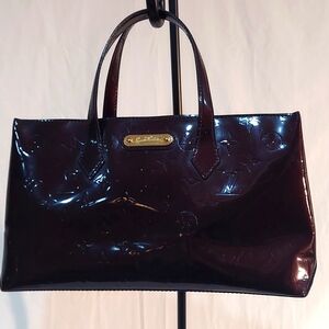 Louis Vuitton Amarante Vernis Wilsher Pm Tote Satchel